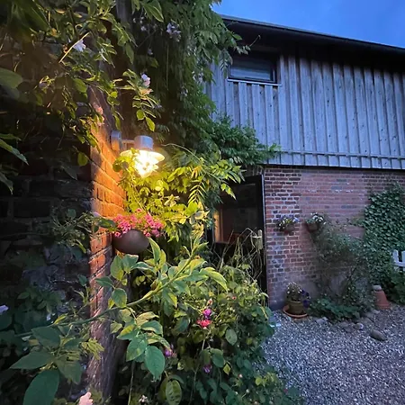 아파트 Maisonette Alte Tischlerei Esgrus